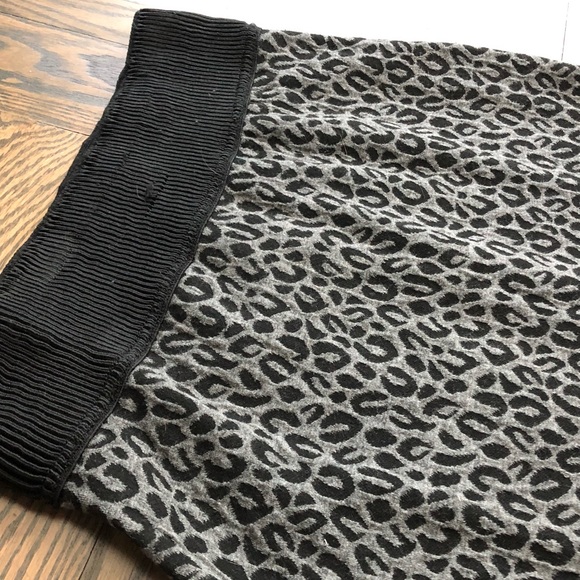 Grey and Black Leopard Print Pencil Skirt - Picture 3 of 4